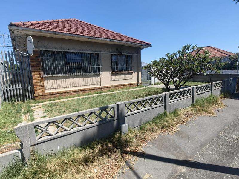 4 Bedroom Property for Sale in Parow Valley Western Cape